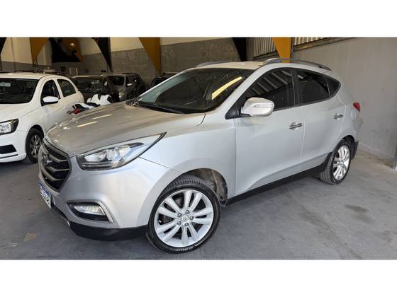 HYUNDAI IX35 2.0 MPFI GLS 4X2 16V GASOLINA 4P AUTOMÁTICO HYUNDAI IX35 2.0 MPFI GLS 4X2 16V GASOLINA 4P AUTOMÁTICO